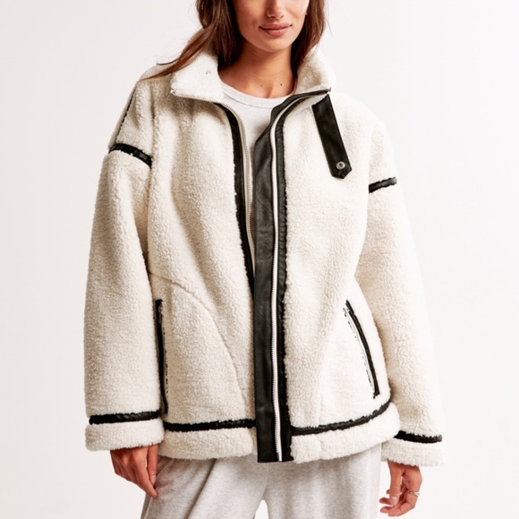 Abercrombie & Fitch Jackets & Blazers - A&F Sherpa Jacket